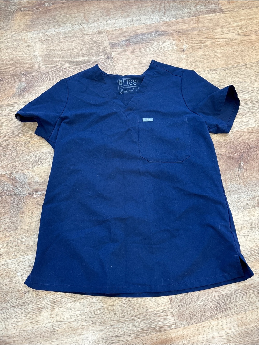 FIGS Navy Short Sleeve V-Neck Scrub Top